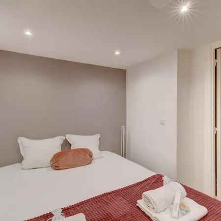 224 Samaritain - Superb In * Paris